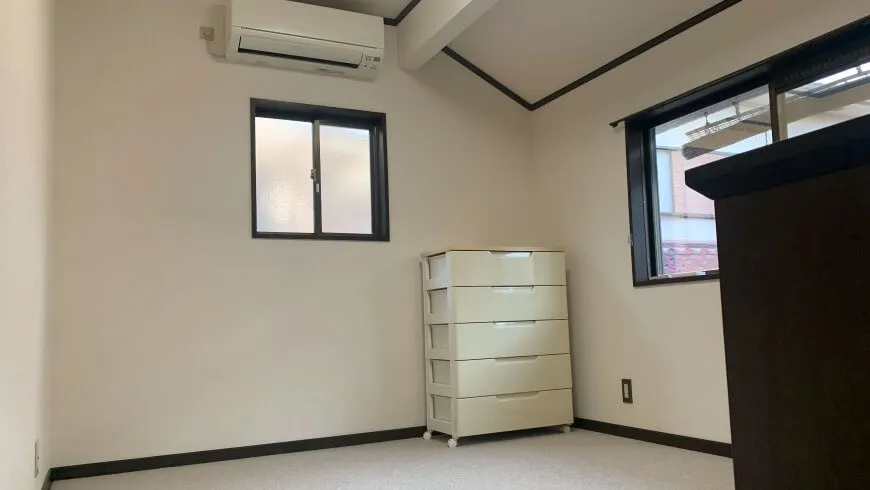 お部屋は落ち着いた雰囲気
